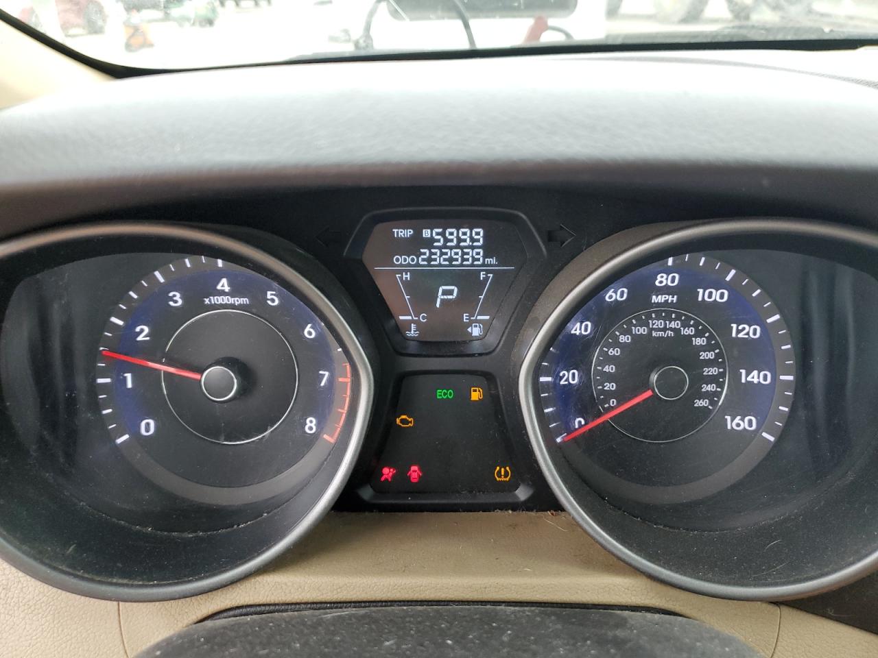 2013 Hyundai Elantra - Image 9