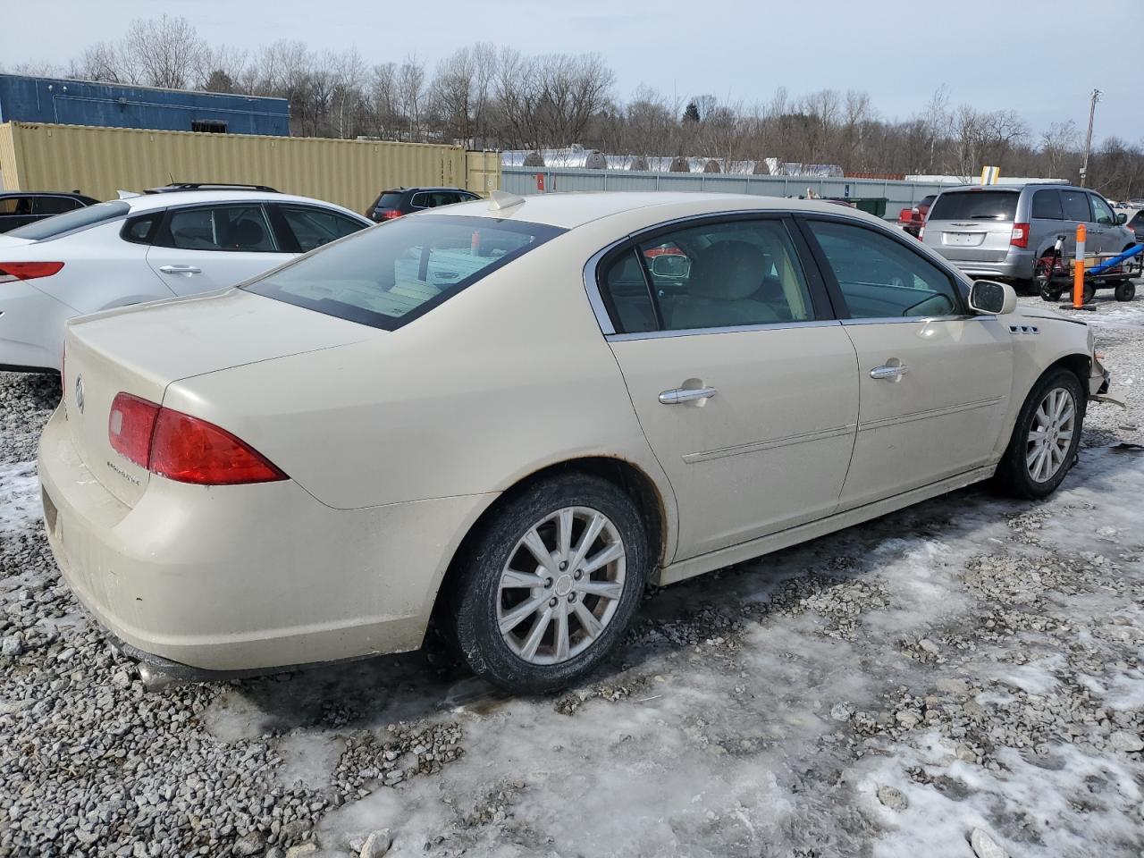 2011 Buick Lucerne - Image 3