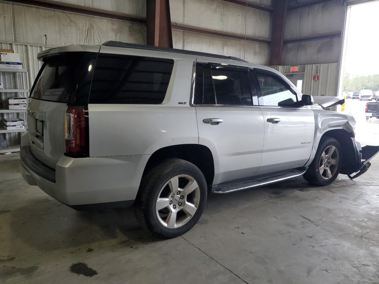 2017 GMC Yukon - Image 3
