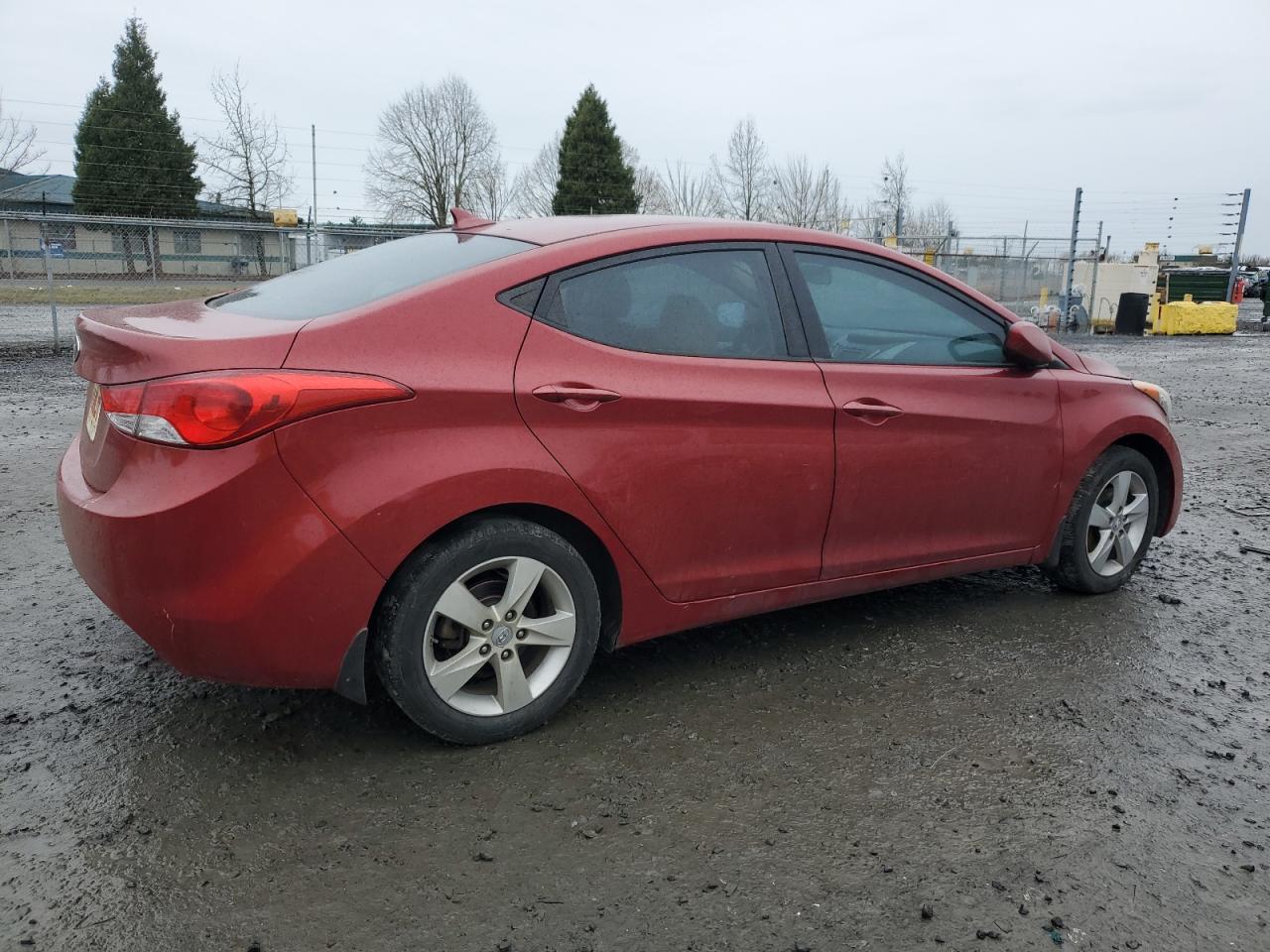 2013 Hyundai Elantra - Image 3