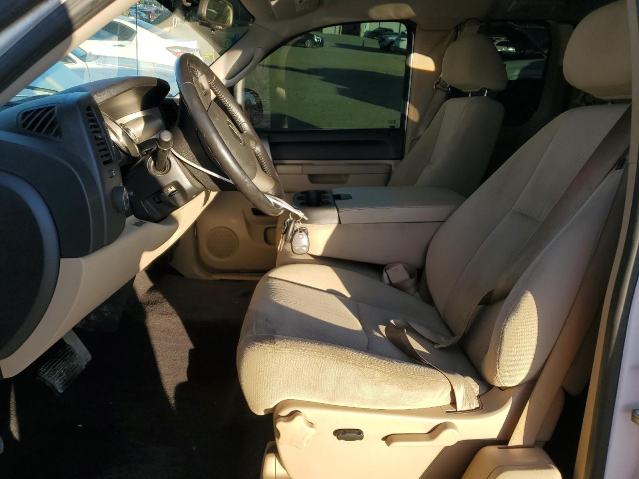 2011 Chevrolet Silverado - Image 7