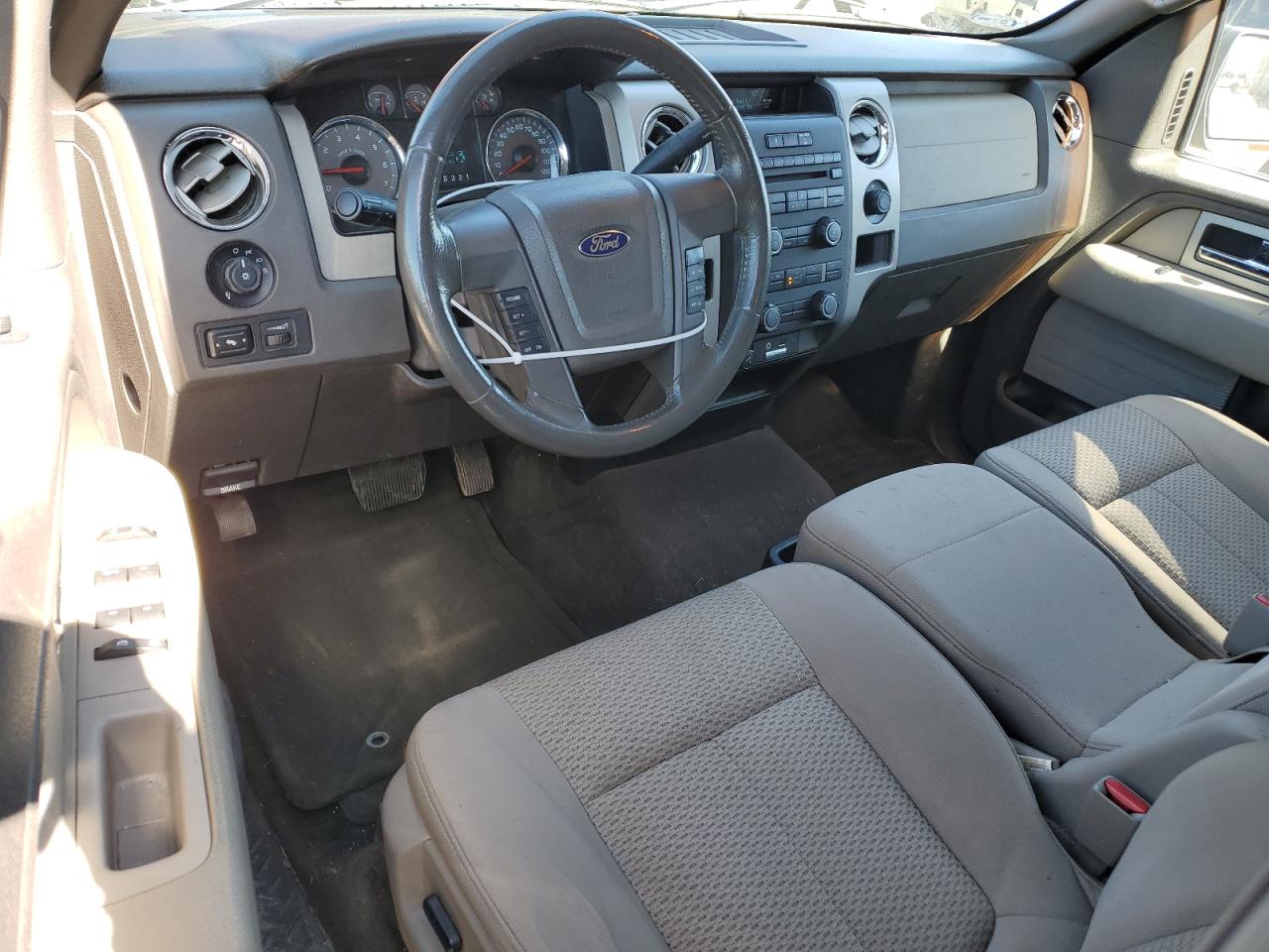 2010 Ford F-150 - Image 8