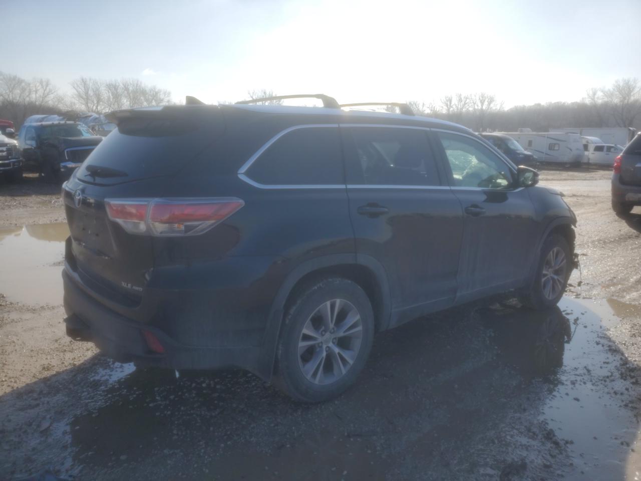 2015 Toyota Highlander - Image 3
