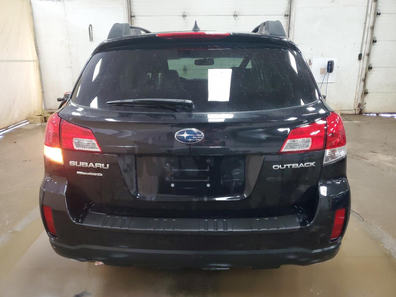 2014 Subaru Outback - Image 6