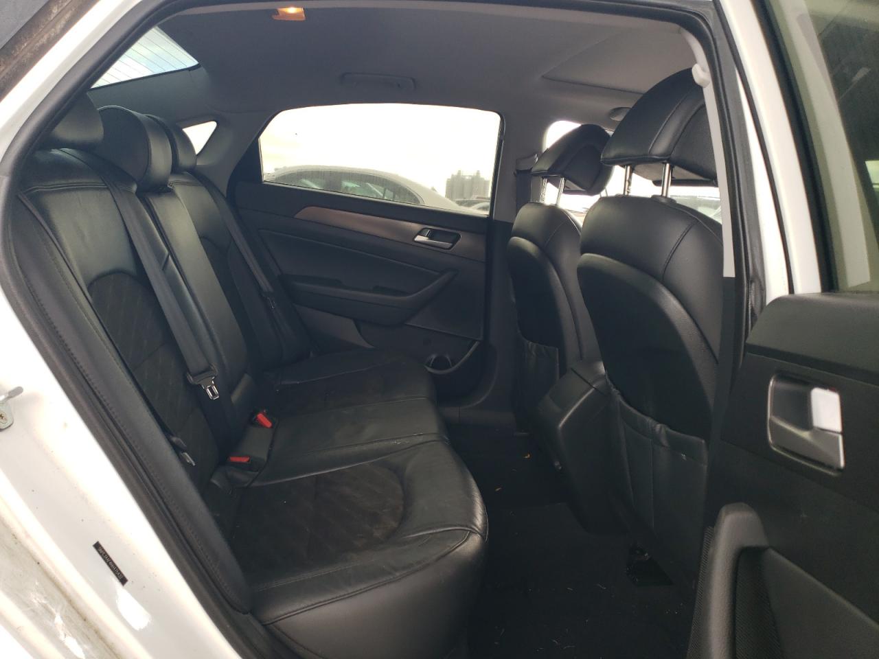 2017 Hyundai Sonata - Image 10