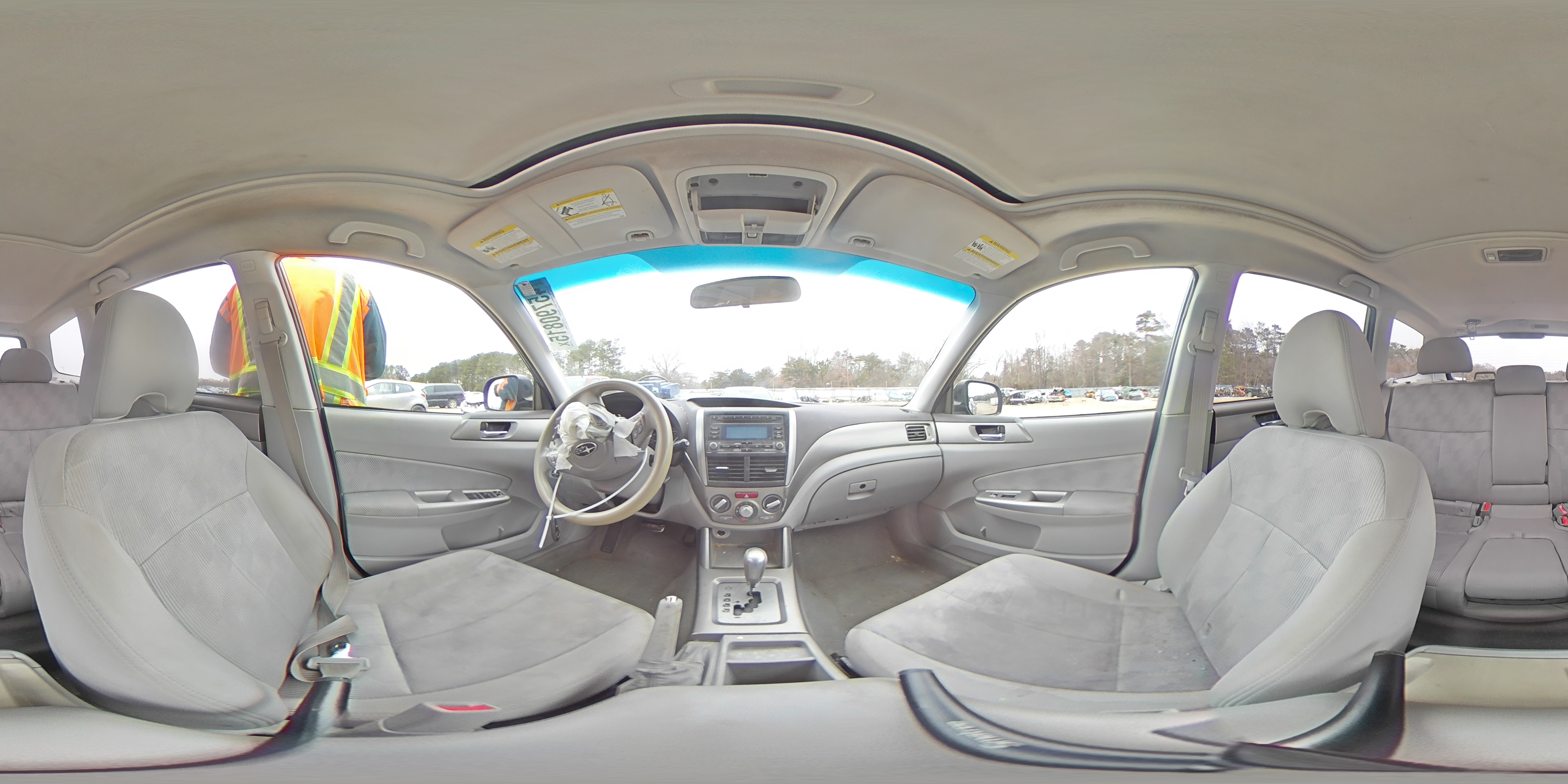 2010 Subaru Forester - Image 12