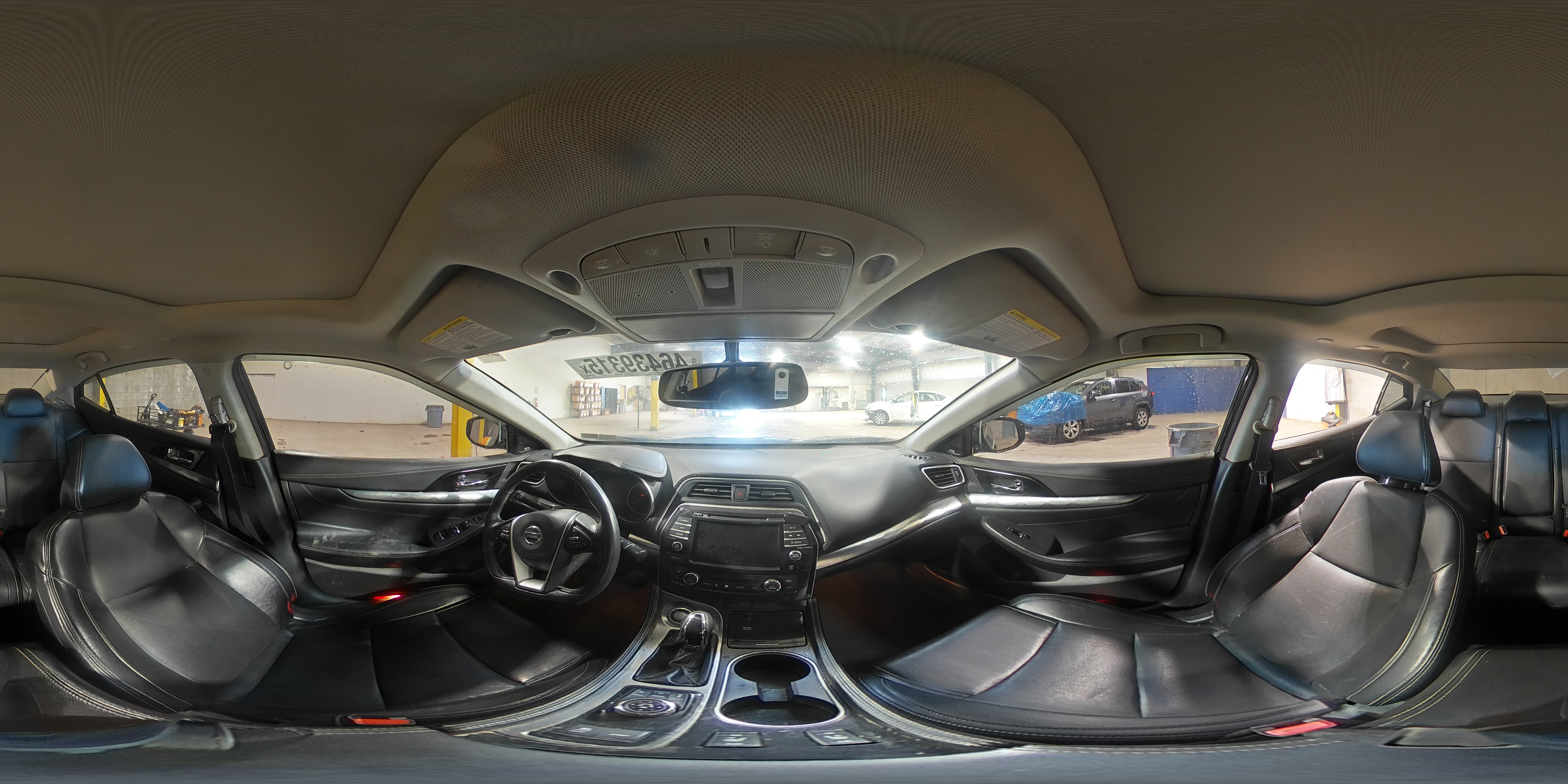 2019 Nissan Maxima - Image 14