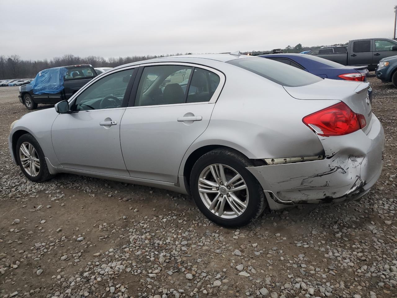 2011 Infiniti G - Image 2