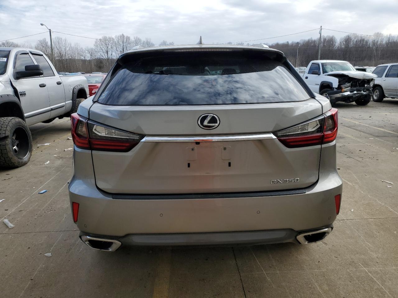 2018 Lexus RX - Image 6