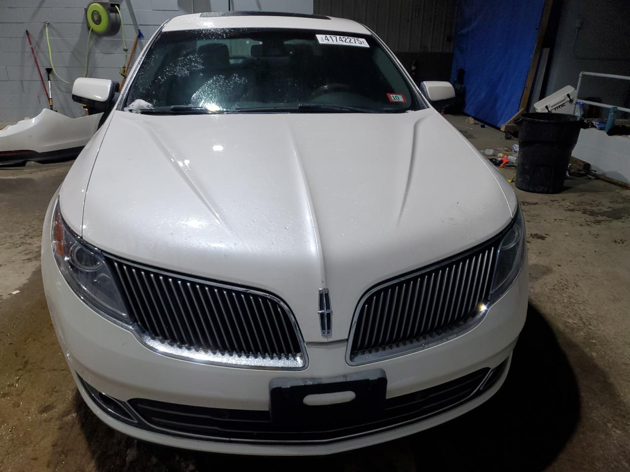 2013 Lincoln MKS - Image 5