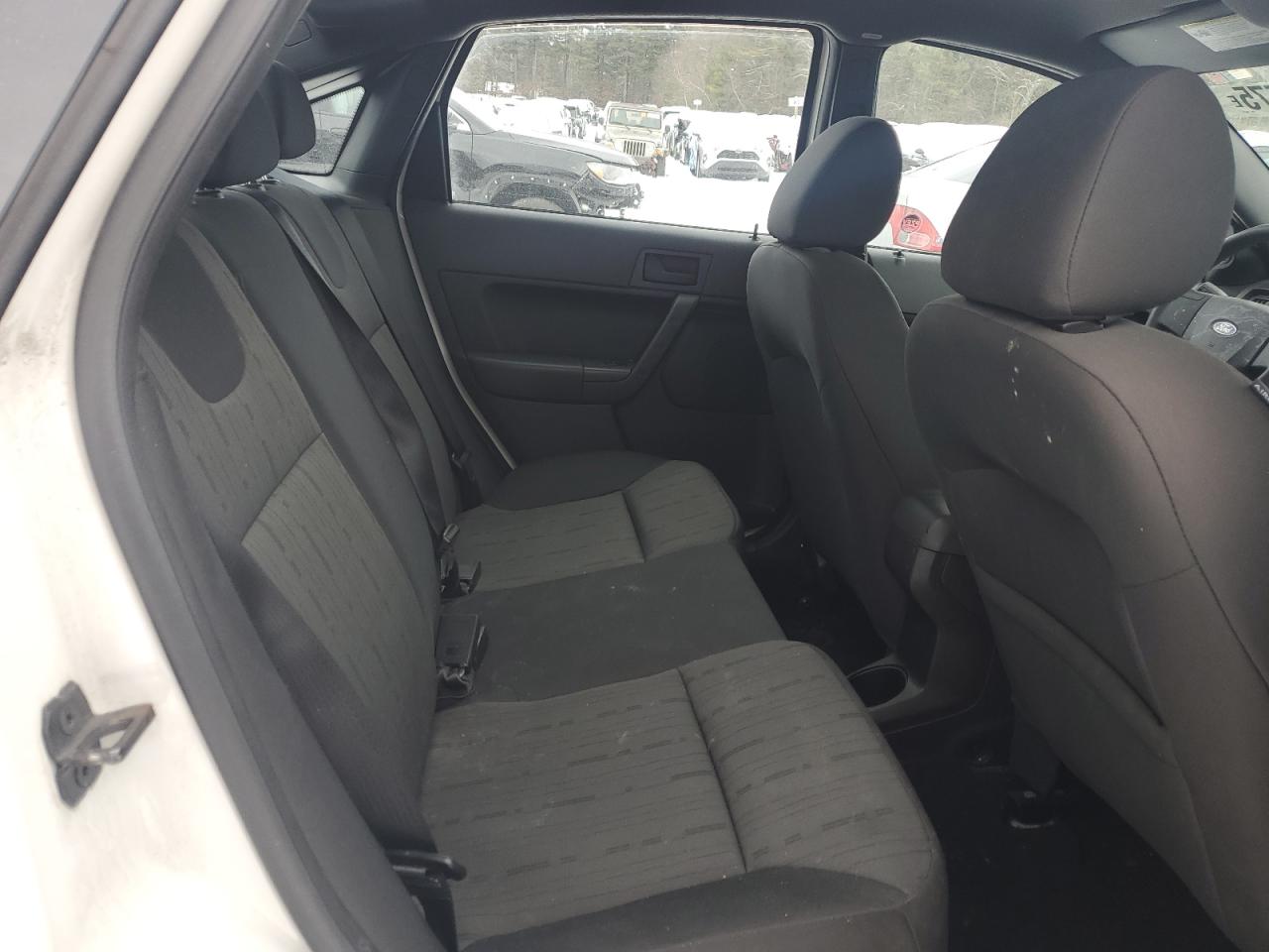 2009 Ford Focus - Image 10