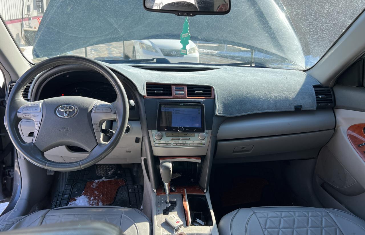2009 Toyota Camry - Image 9