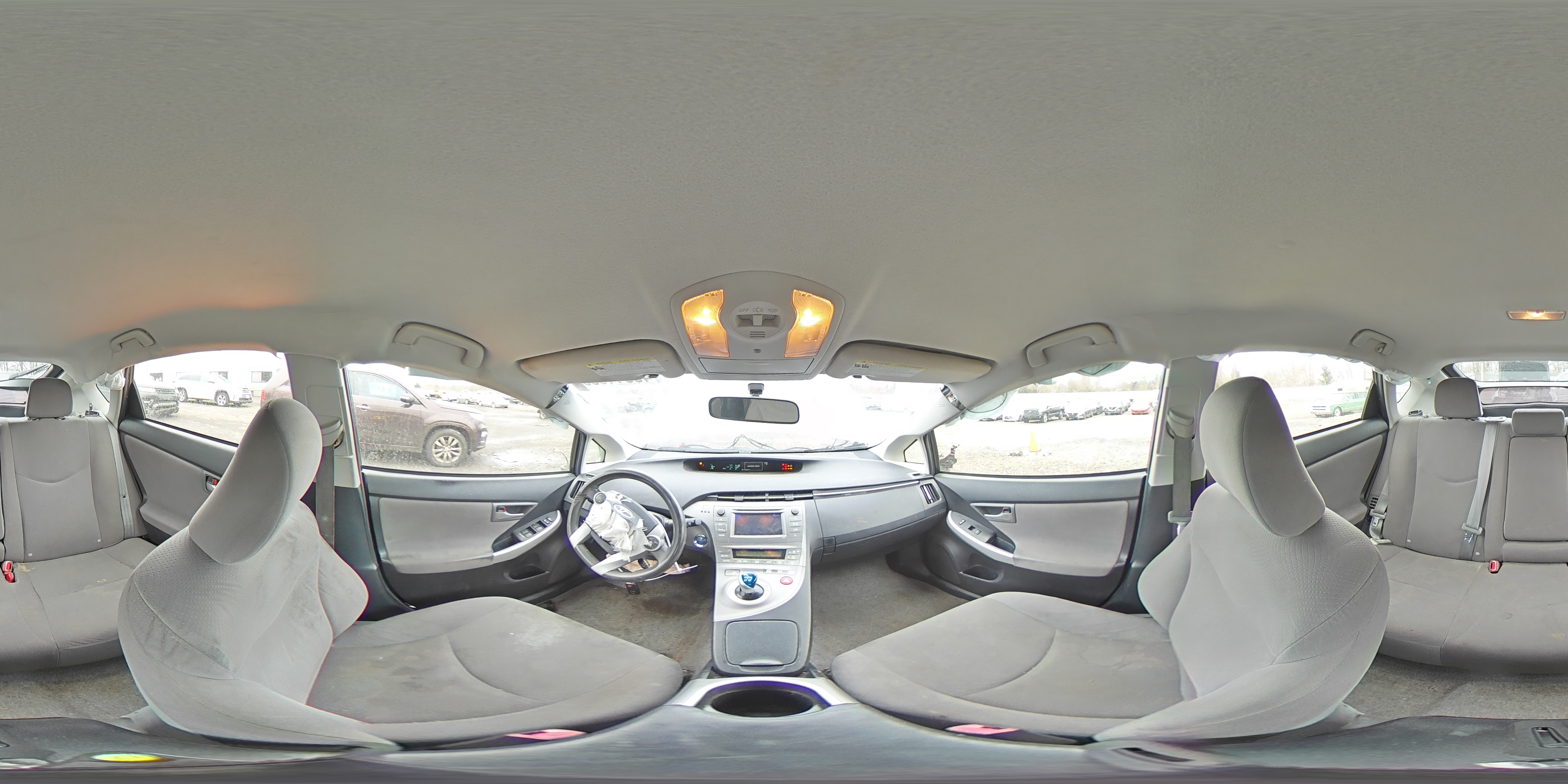 2013 Toyota Prius - Image 13