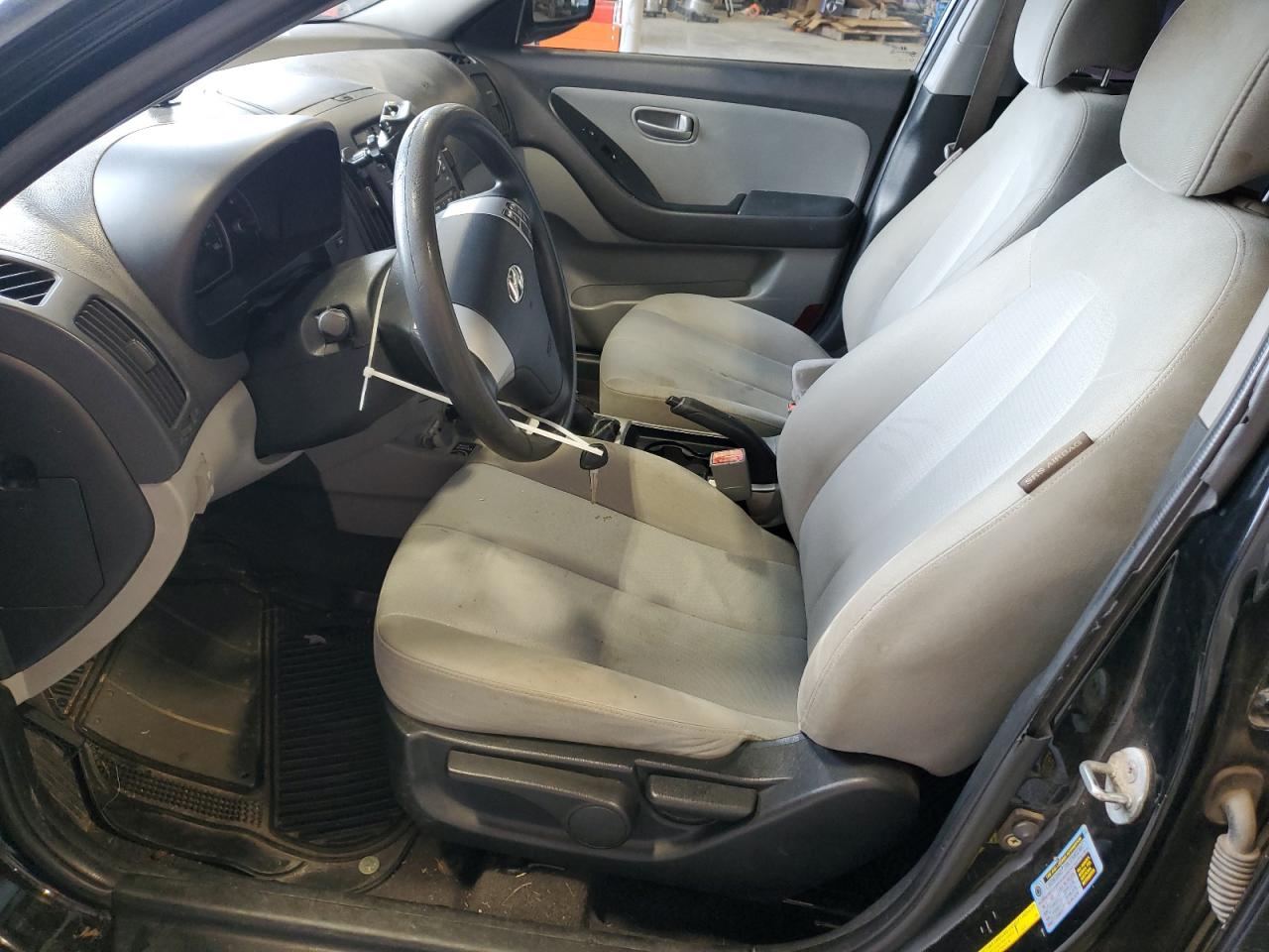 2009 Hyundai Elantra - Image 7
