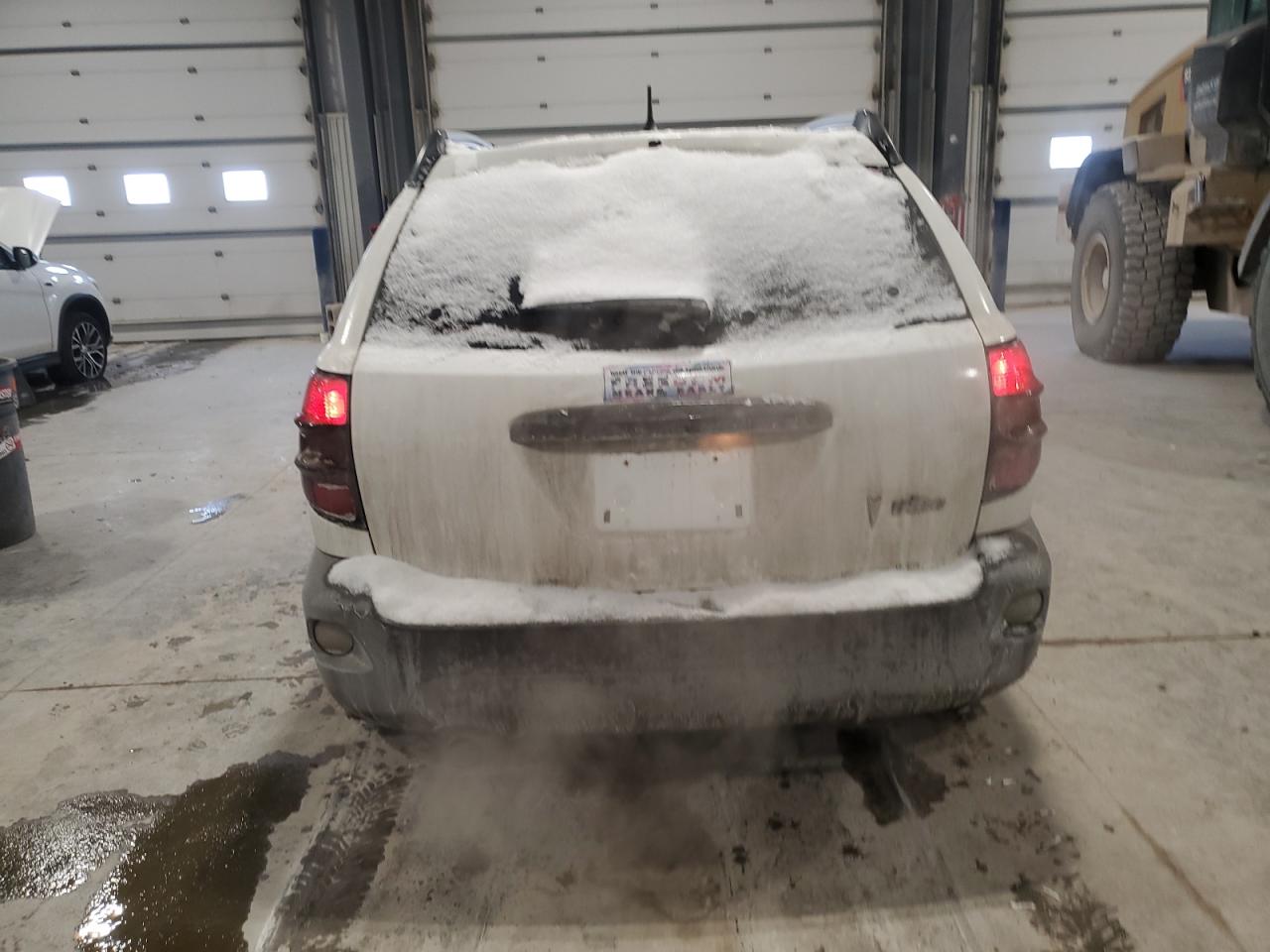 2005 Pontiac Vibe - Image 6