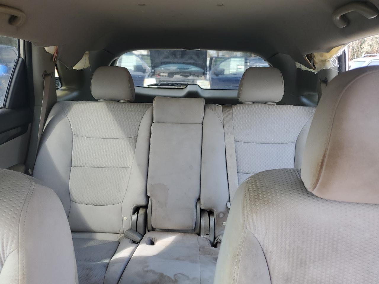 2011 Kia Sorento - Image 10
