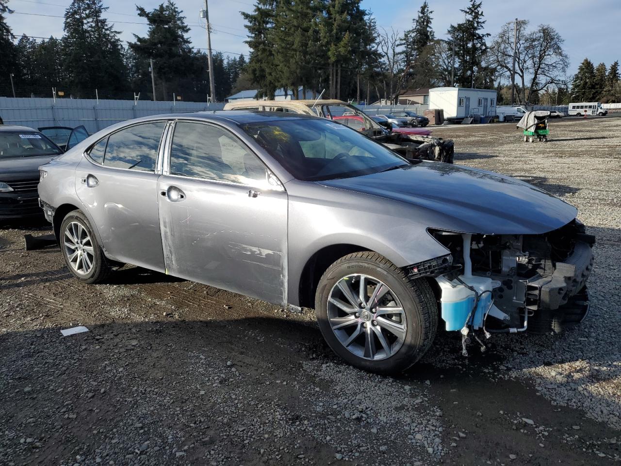 2016 Lexus ES - Image 4
