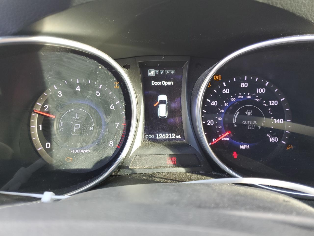 2014 Hyundai Santa Fe - Image 9