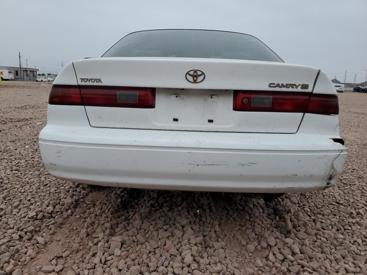 1997 Toyota Camry - Image 6