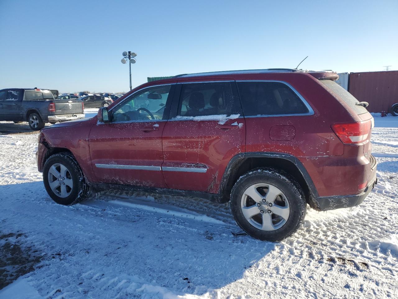 2011 Jeep Grand Cherokee - Image 2