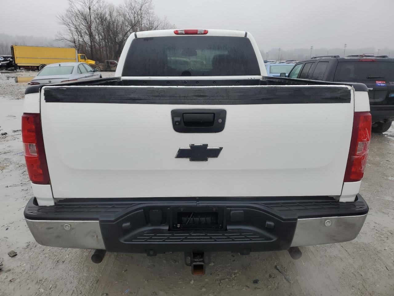 2009 Chevrolet Silverado - Image 6