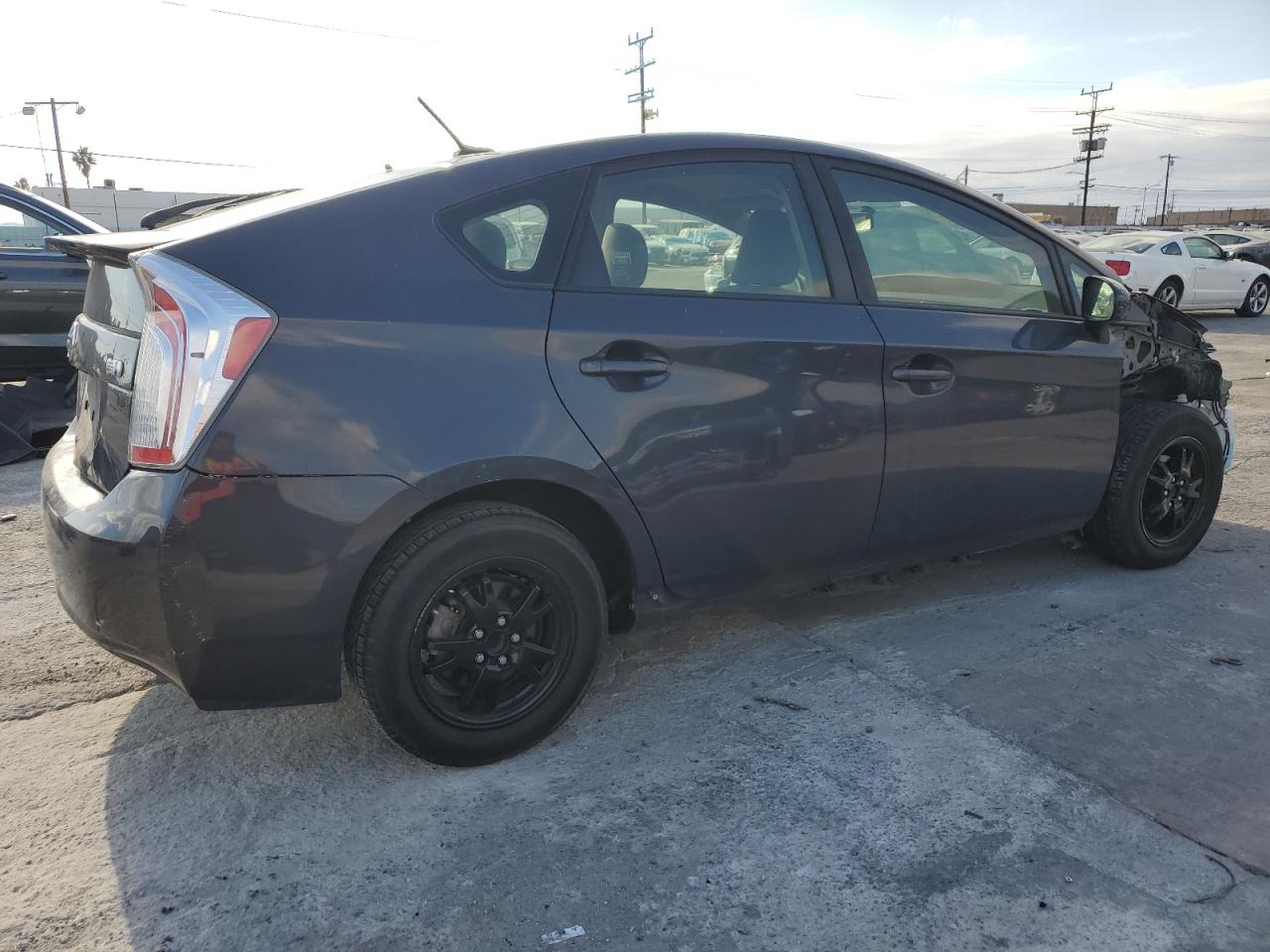 2014 Toyota Prius - Image 3