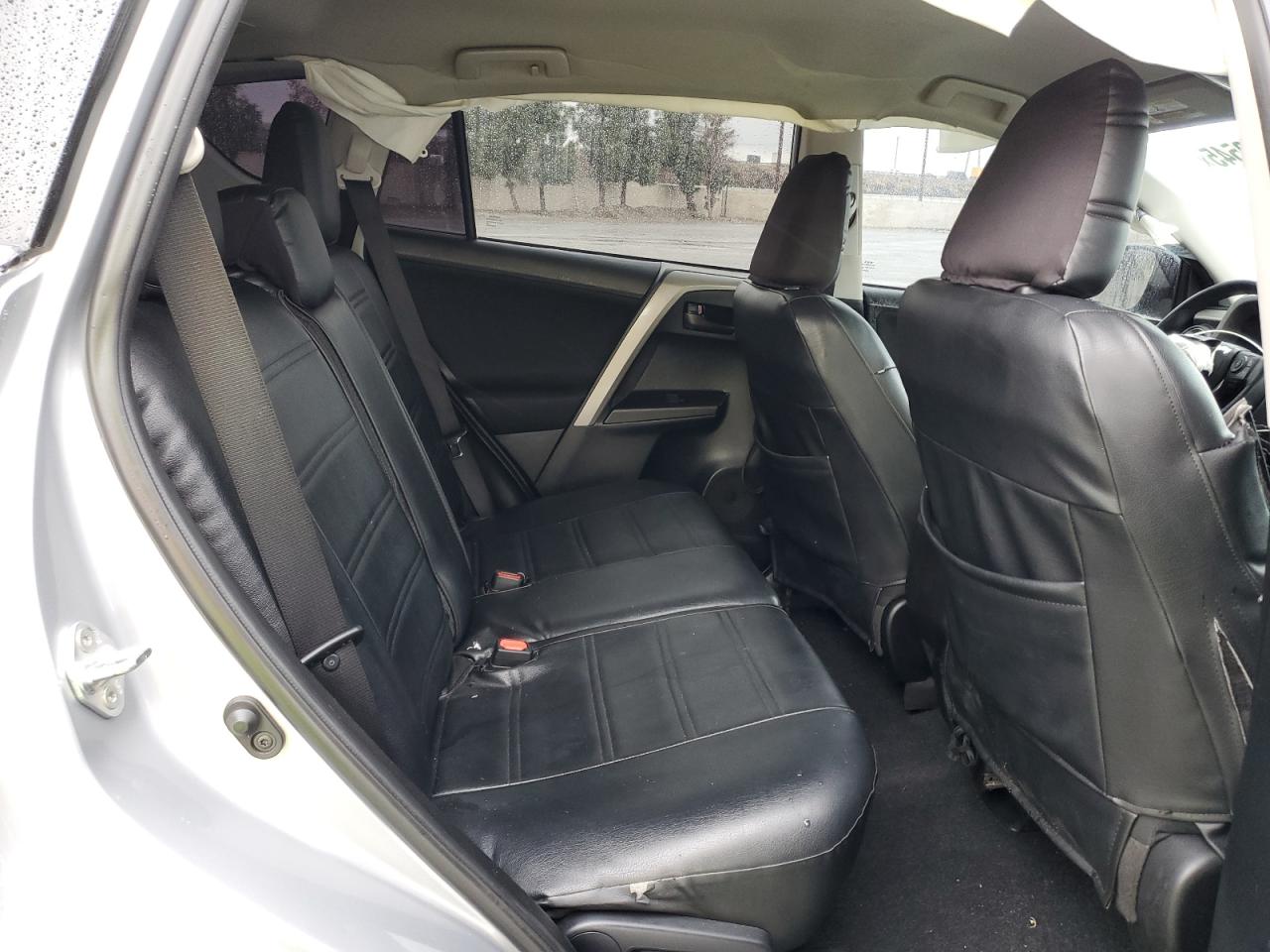 2018 Toyota RAV 4 - Image 11