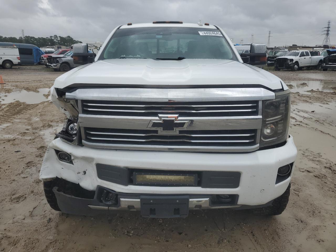 2015 Chevrolet Silverado - Image 5