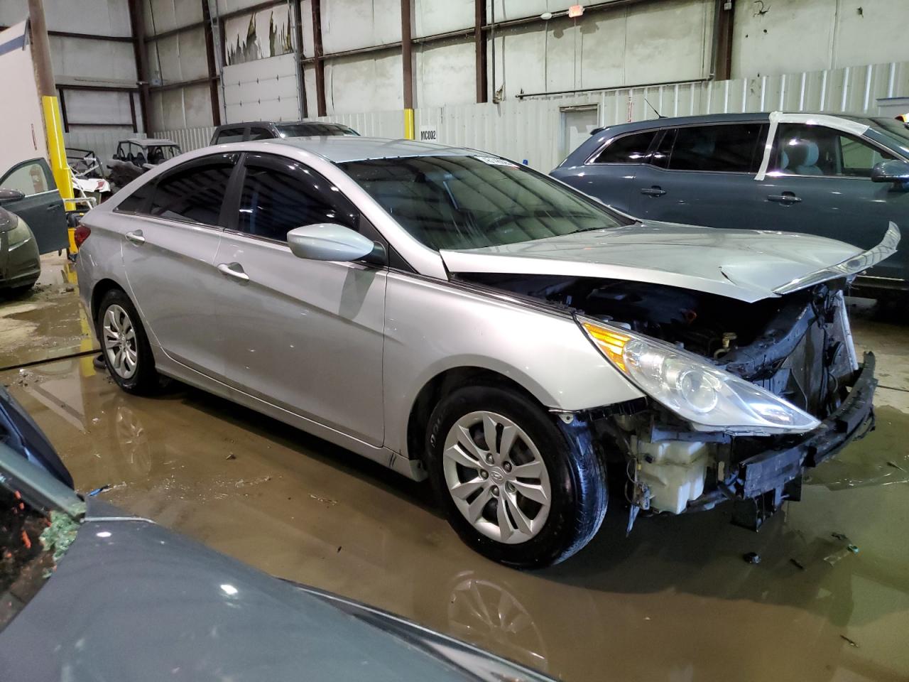 2011 Hyundai Sonata - Image 4