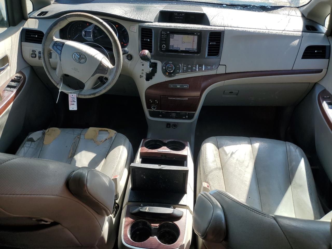 2013 Toyota Sienna - Image 8