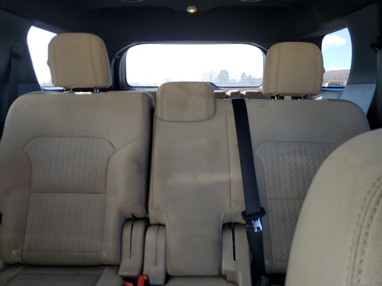 2016 Ford Explorer - Image 10