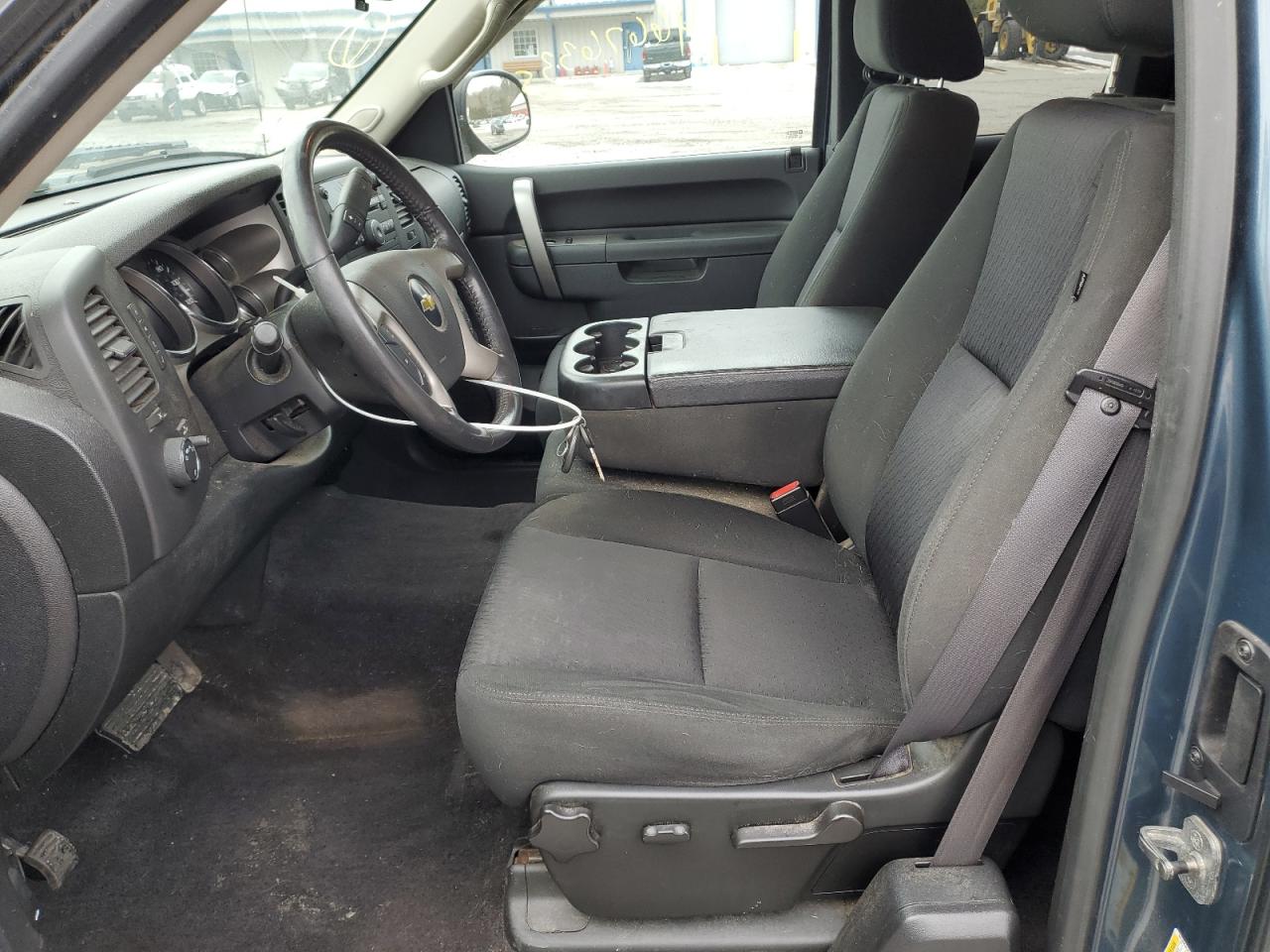 2011 Chevrolet Silverado - Image 7