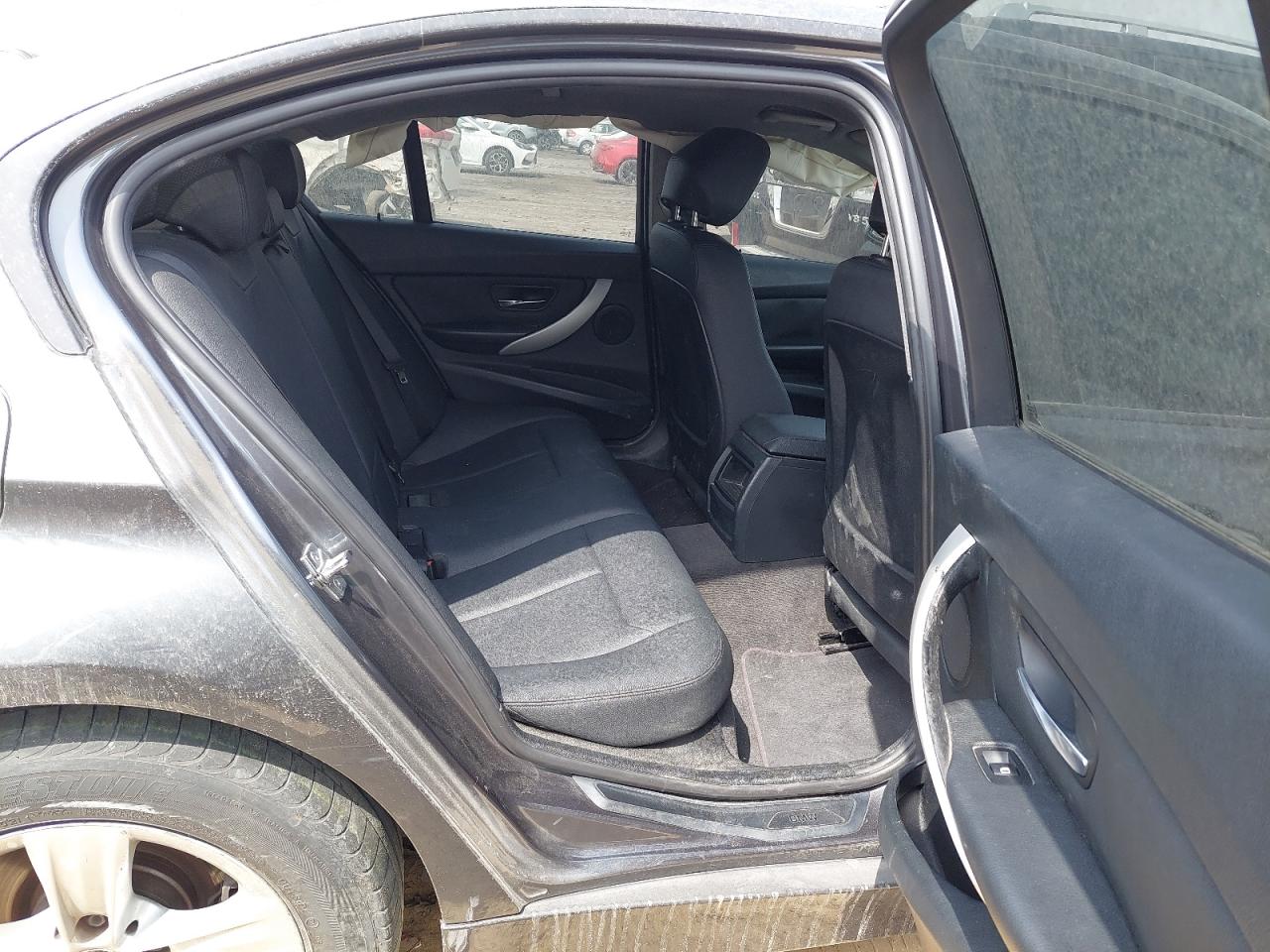 WBA3B1106CJ403083 - 2012 Bmw 320I - #46957445