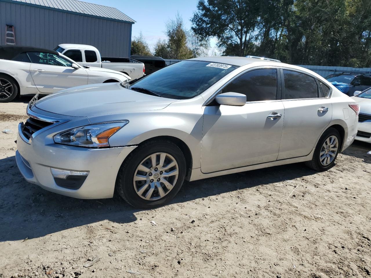 2015 Nissan Altima - Image 1