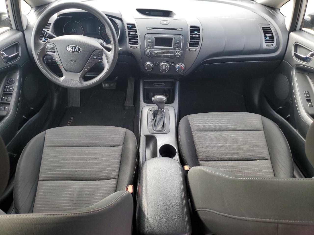 2015 Kia Forte - Image 8