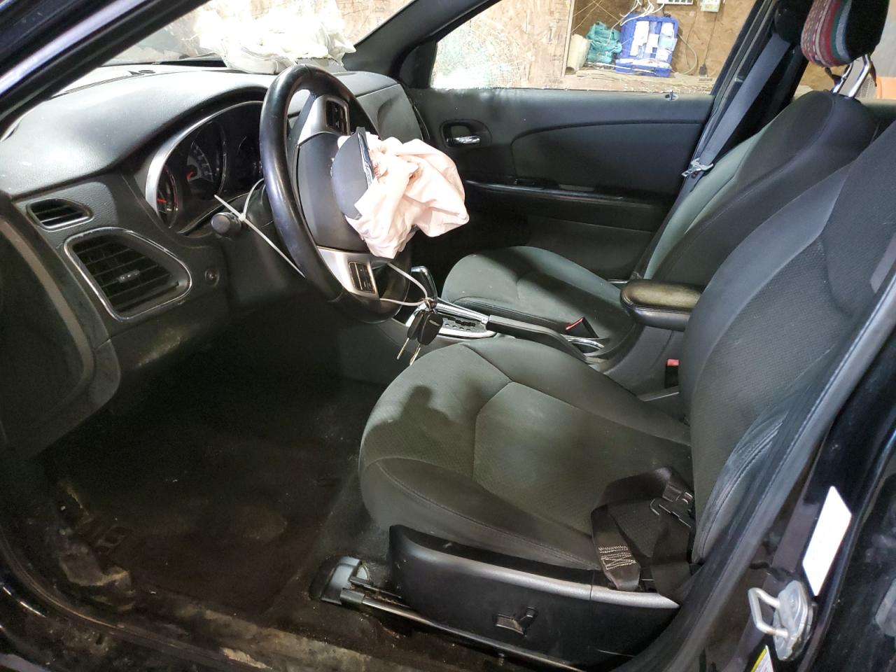 2011 Chrysler 200 - Image 7