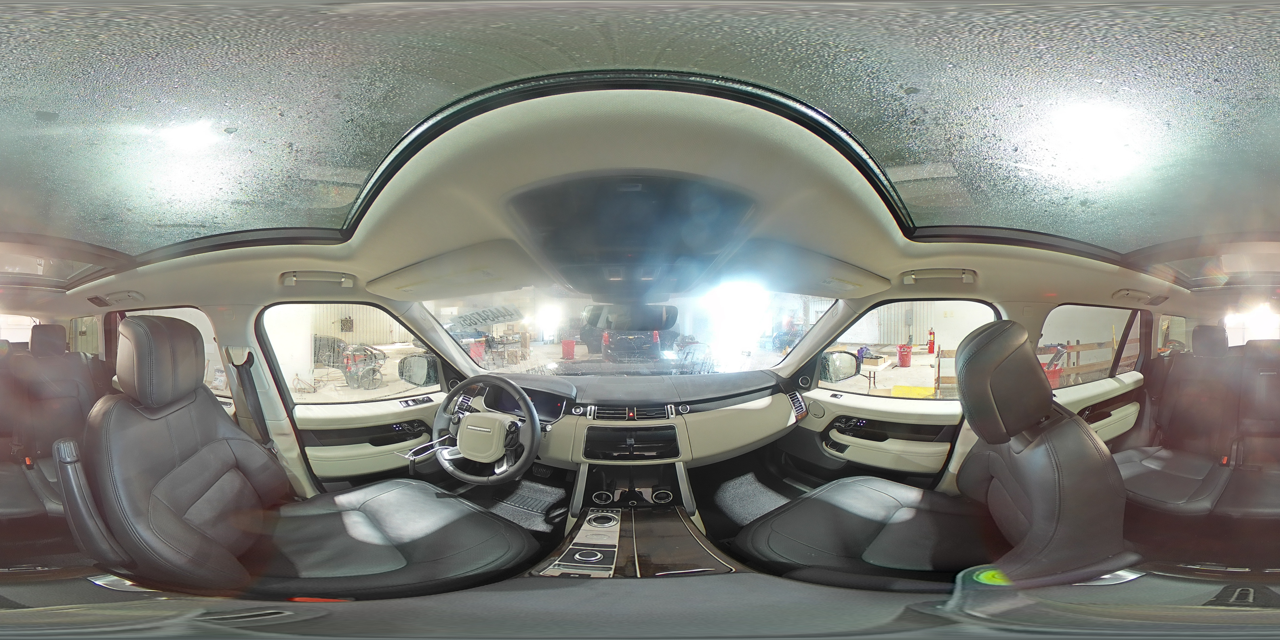 2020 Land Rover Range Rover - Image 16