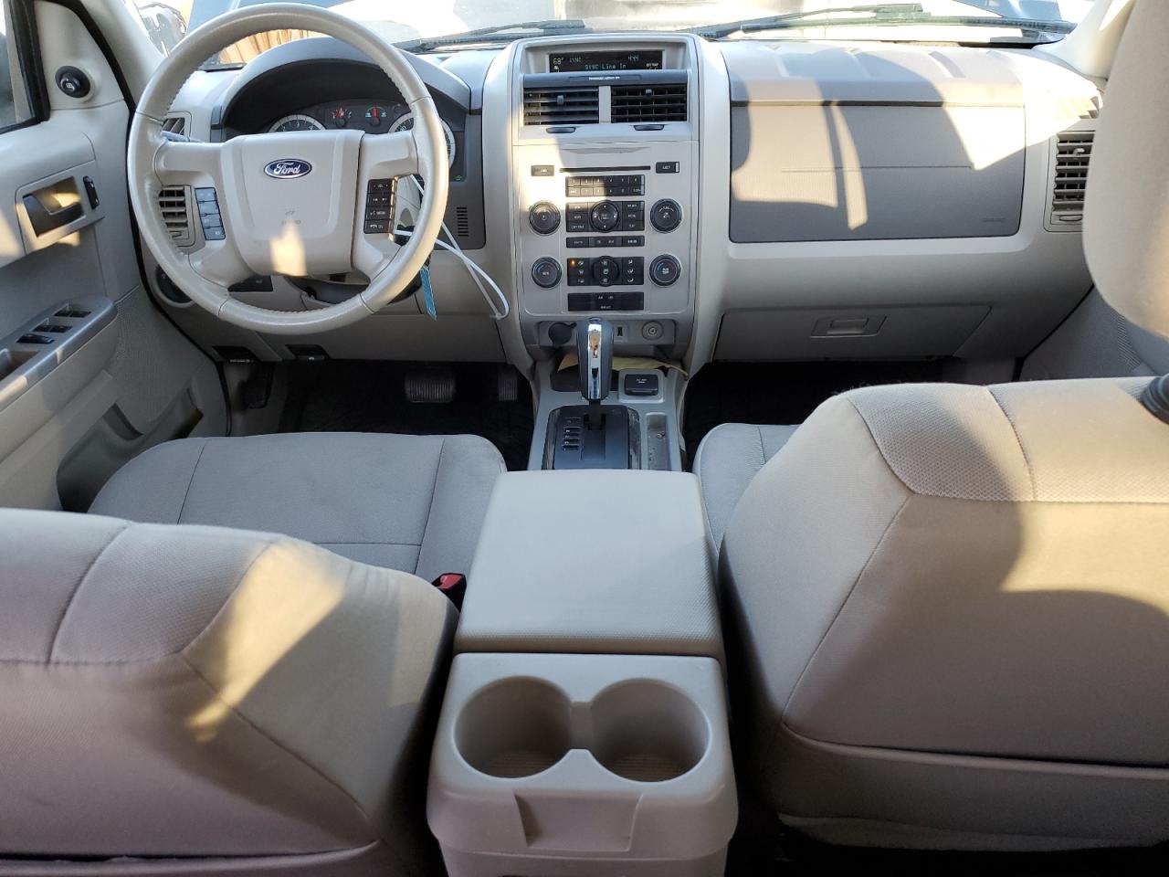 2011 Ford Escape - Image 8