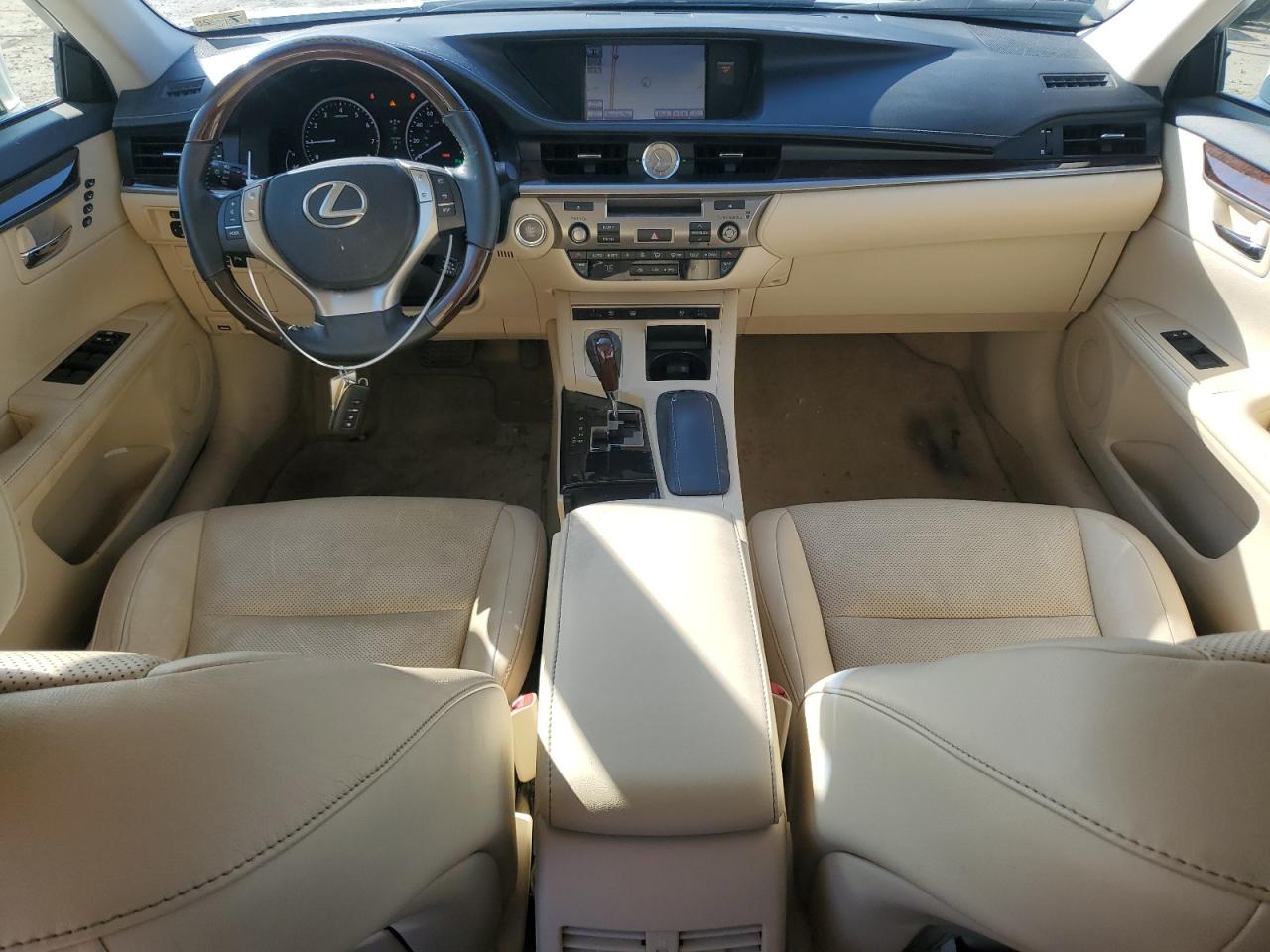 2013 Lexus ES - Image 8