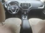2016 Jeep Cherokee Latitude იყიდება Kansas City-ში, KS - Front End