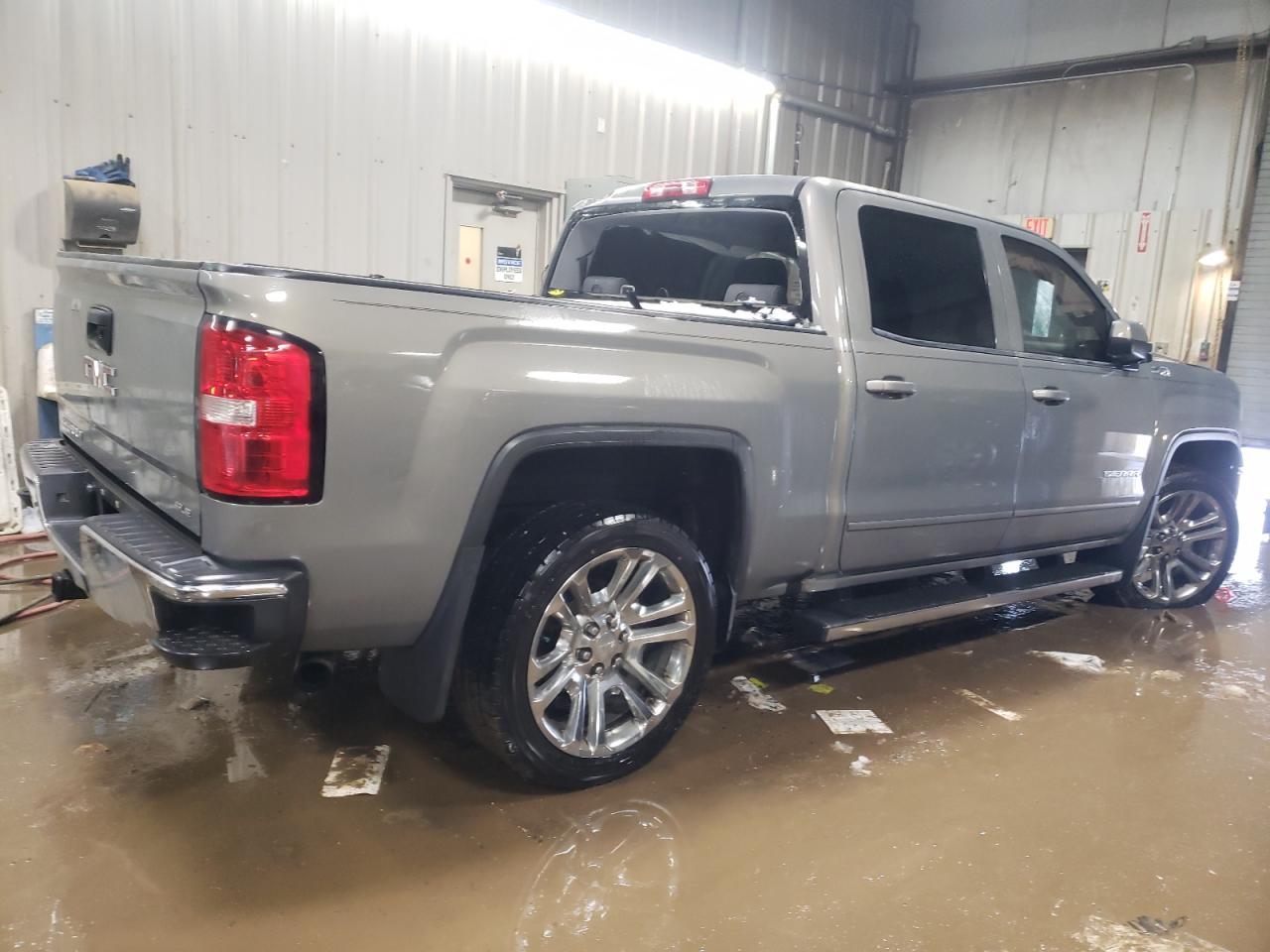 2017 GMC Sierra - Image 3