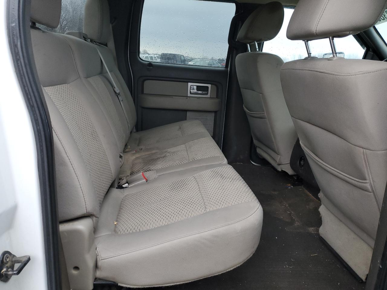 2010 Ford F-150 - Image 10