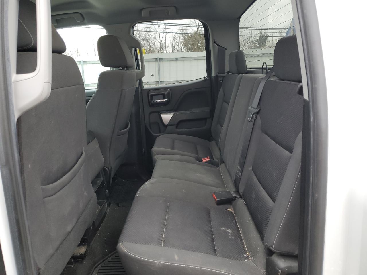 2018 Chevrolet Silverado - Image 10