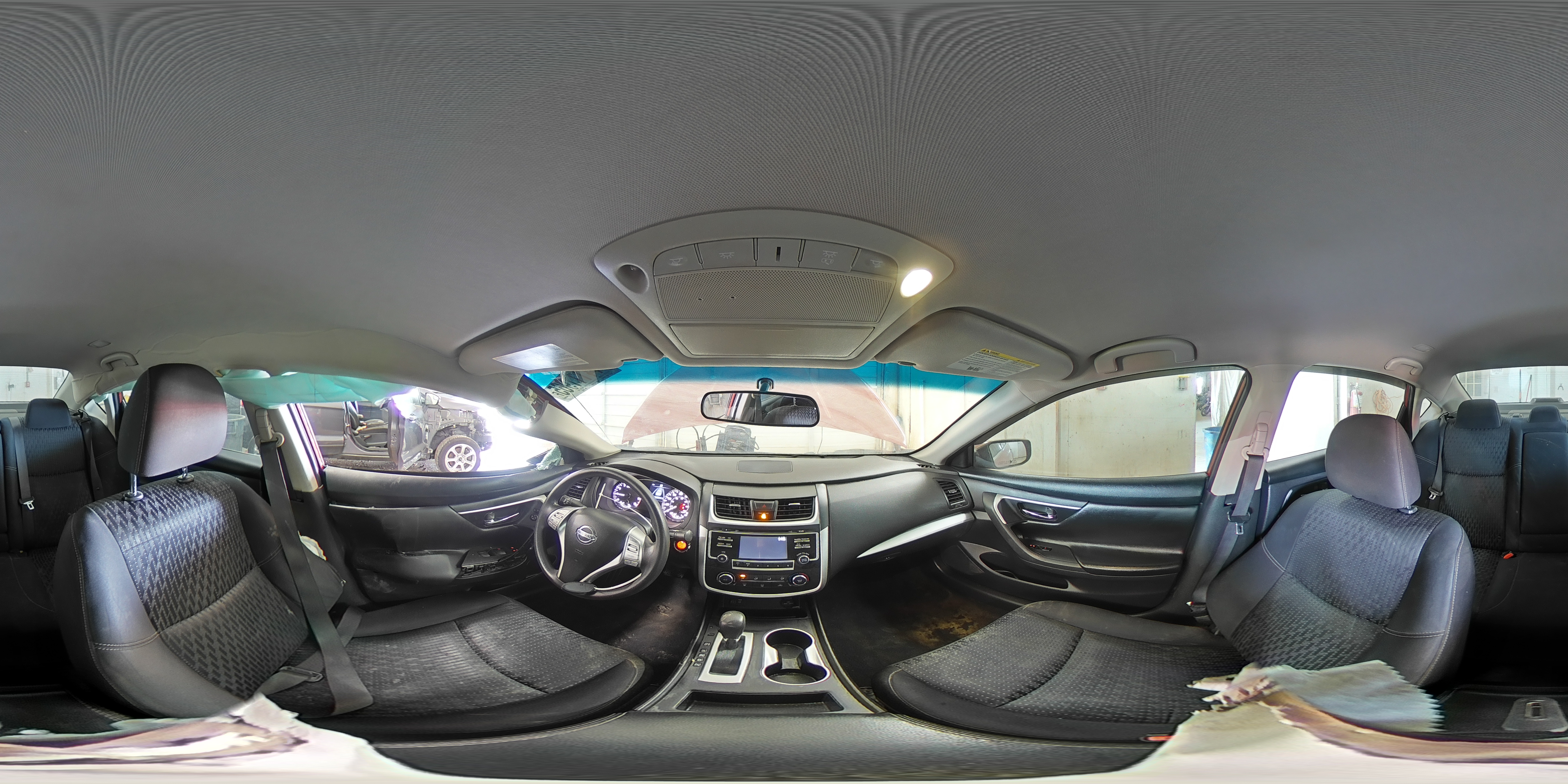 2017 Nissan Altima - Image 15
