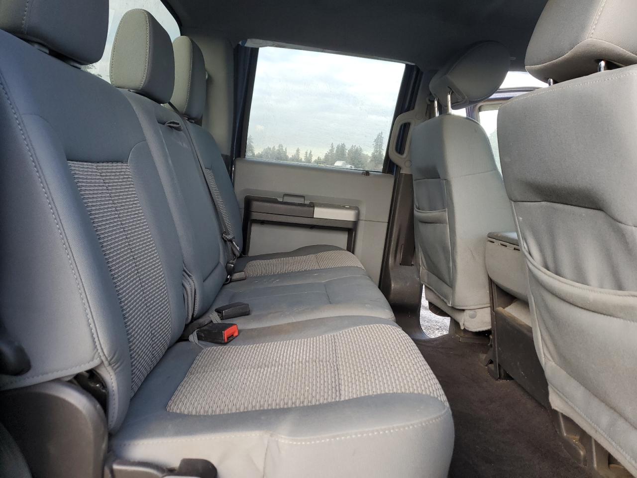 2015 Ford F350 - Image 12
