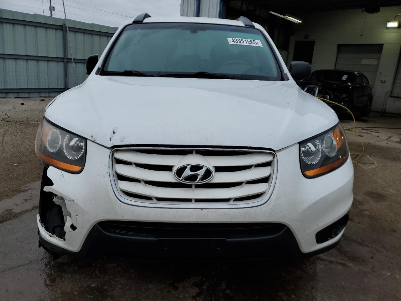 2010 Hyundai Santa Fe - Image 5