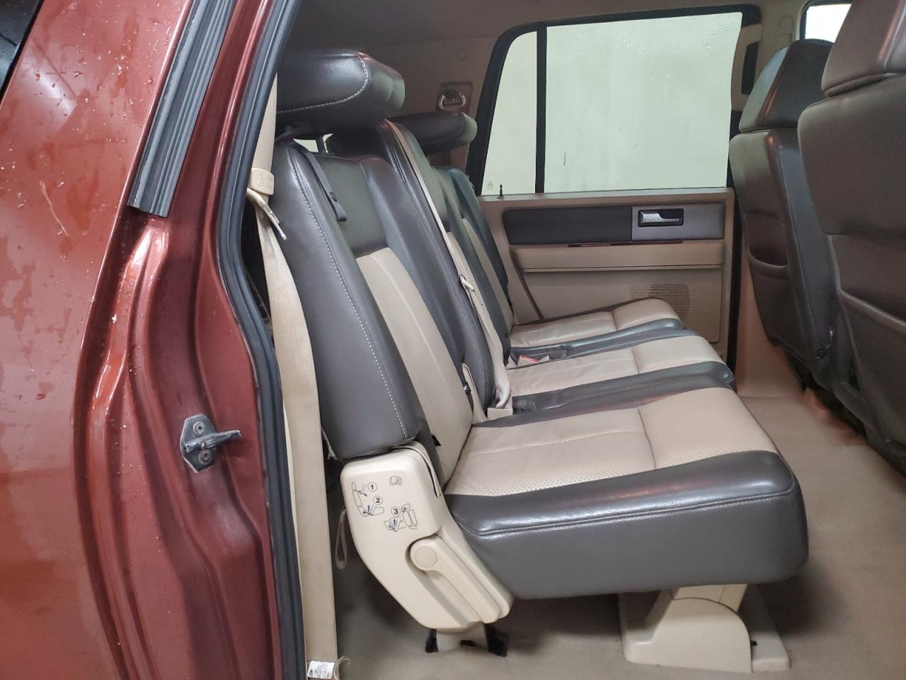 2007 Ford Expedition - Image 11