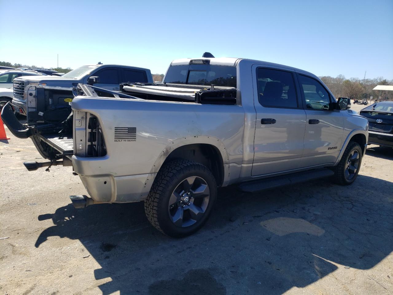 2021 RAM 1500 - Image 3