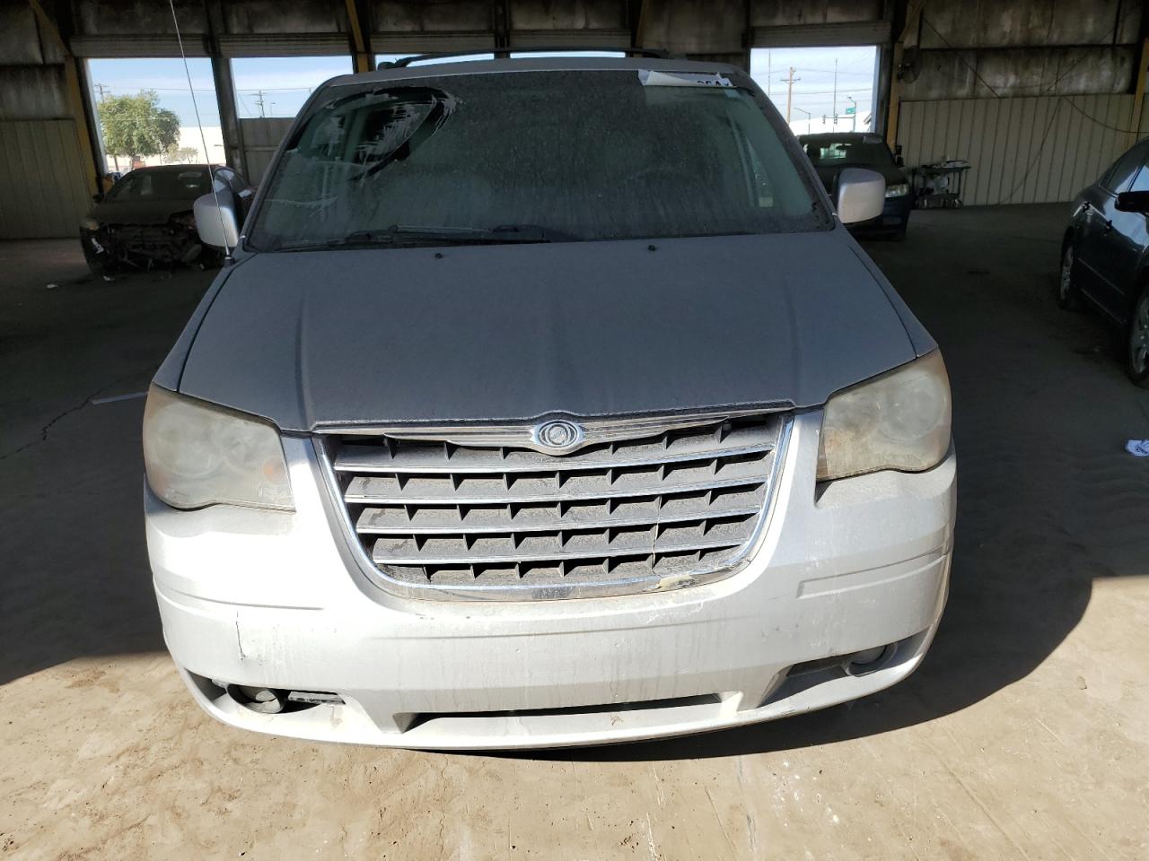 2008 Chrysler Town & Country - Image 5