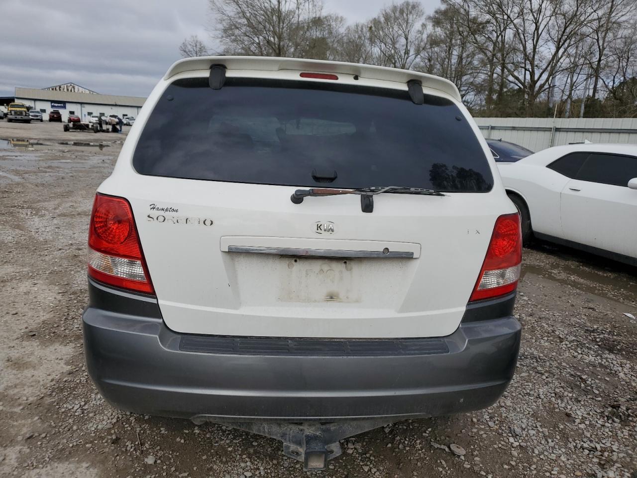 2005 Kia Sorento - Image 6